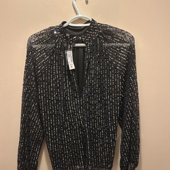 blouse - Picture 2 of 3